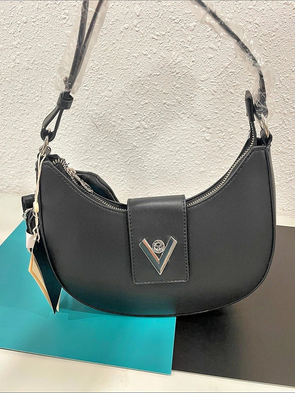 Valentino by Mario Valentino Shoulder Bags Black
